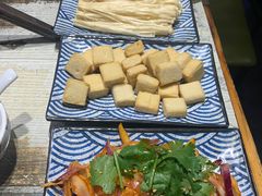-燚店·铁板鱼蛙·烤肉·烤串(北新桥店)