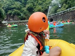 -安吉龙王山峡谷漂流