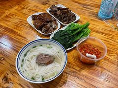 -香辉食馆(新兴路店)
