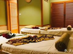 -汤泉良子.足疗按摩.SPA(中关村店)