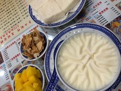 -广信牛奶甜品世家(台东店)