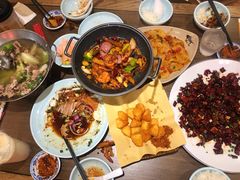 -肖四女乐山跷脚牛肉(滨江天街店)