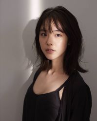 -侨治发型