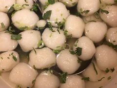 鱼丸汤-日丰园海肠水饺·老字号大连海鲜(和平广场店)