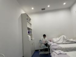 -蕾特恩专业祛痘