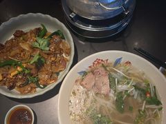 -大头虾越式风味餐厅(光明广场店)