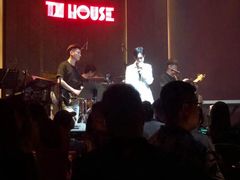 -TZ House音乐现场(来福士中心店)