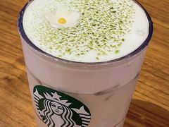 冰星巴克山茶花漾拿铁-星巴克(天津东江道香年广场店)