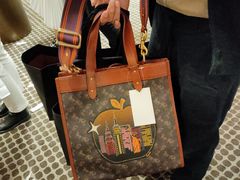 -COACH蔻驰(恒隆广场店)