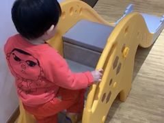 -抱抱熊托育中心(大悦城店)