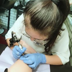 -明星刺青·洗纹身