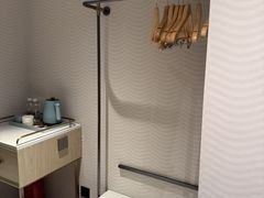 -宜尚酒店(广州上下九永庆坊长寿路地铁站店)