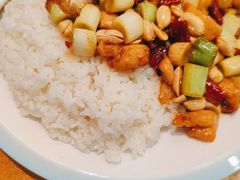 -伊京轩兰州牛肉面(闹市口店)