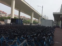 -锦江乐园(地铁站)