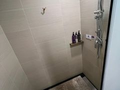 -广州天河体育中心美居酒店