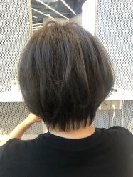 -PE SALON 