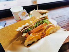 -Catch Bagel(芳草地店)