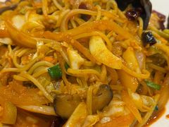 辣海鲜炒面-桃园中华料理炸酱面(燕儿岛路店)
