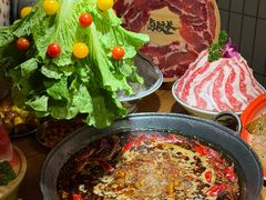 -卤校长重庆火锅(银泰城店)