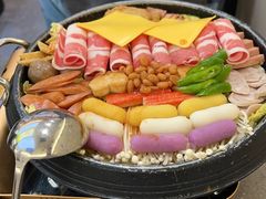 -豚妈妈汤饭·部队锅(南京东路店)