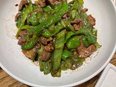 辣椒炒肉-小大董·烤鸭(王府井apm店)
