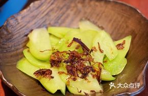 Dried Plum Cabbage Stir-Fried with Chayote