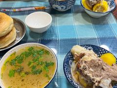 缸子肉的汤-園丁烤肉缸子肉