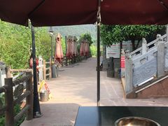 -楠柏弯休闲山庄(梨花溪店)