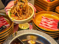 -牛YO寿喜烧·铁板烧和牛火锅自助(市府恒隆店)
