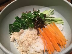 -云海肴·汽锅鸡·云南菜(天山百盛优客店)