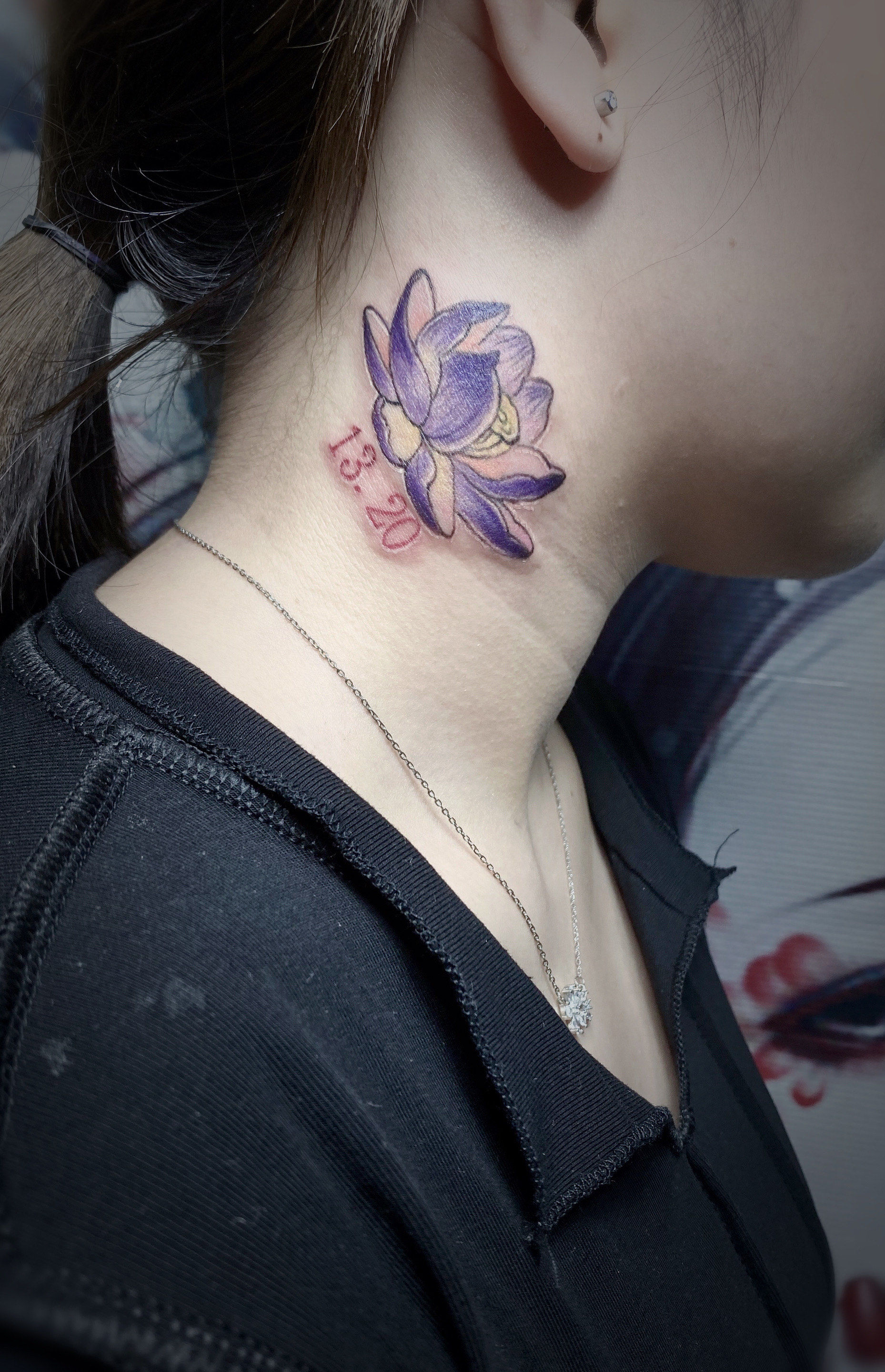 笔记#莲花#脖子纹身#市桥地铁站