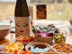-Chom Cafe and Restaurant