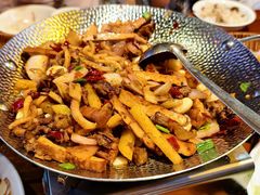 -唐师傅湘西名菜馆(武陵路店)