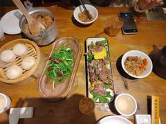 -隔壁老王·家常云南菜(花巷店)