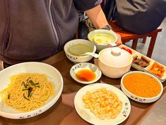 -裕兴记•蟹黄面馆(人民广场店)