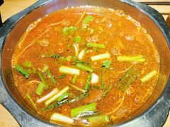 -野山舂·贵州现舂酸汤火锅(鸿通城店)