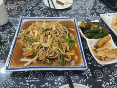 -八两八金·莱芜特色炒鸡(市南漳浦路店)