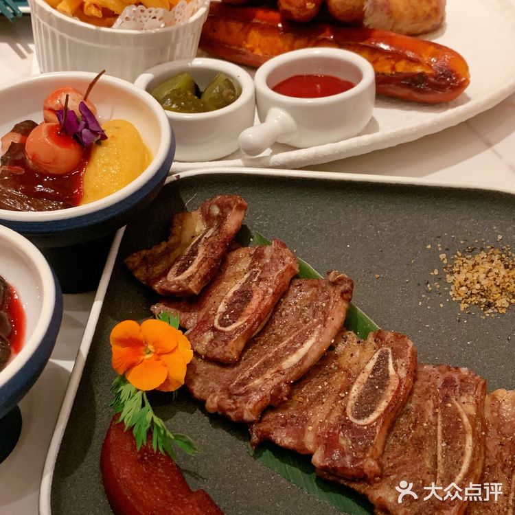 深圳这家烧肉餐酒馆🍷好吃好拍到开挂！！