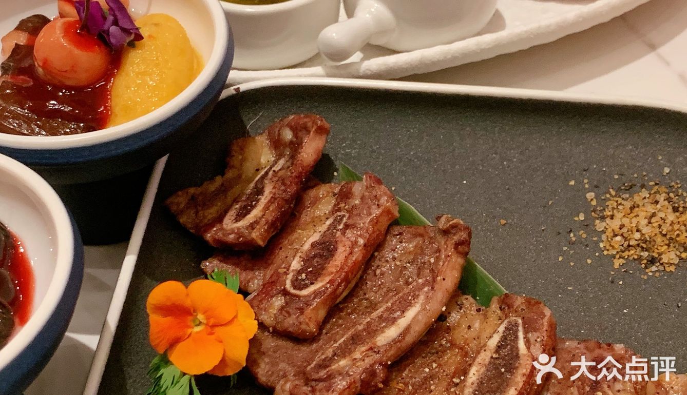 深圳这家烧肉餐酒馆🍷好吃好拍到开挂！！