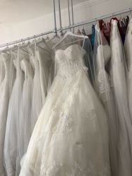 -贺贺新娘造型婚纱店