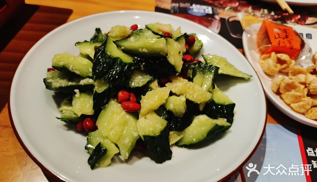 都是烤好了直接端上来，不用自己烤，很方便