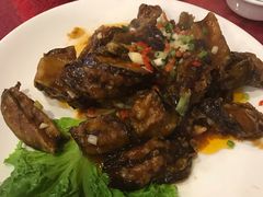 -鑫渔港海鲜本地菜·山海关浑锅(东戴河店)