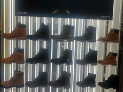 -ABC MART(心斎橋店)