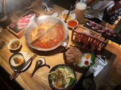 台式麻辣锅-湊湊火锅·茶憩(杭州湖滨银泰in77店)