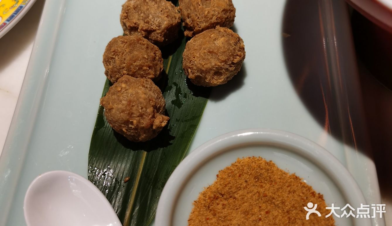 最后我们还加了半份饼，老北京爆肚偏咸