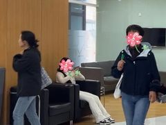 -雅悦齿科(顾村公园店)