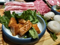 -明洞阿姨·韩式酱蟹烤肉·创意料理(三元桥店)