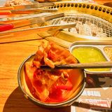 大快朵颐烤肉时