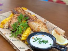 -Mark&Mars Restaurant