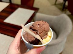 -广州万富希尔顿酒店·感趣自助餐厅·金秋蟹宴生蚝海鲜刺身